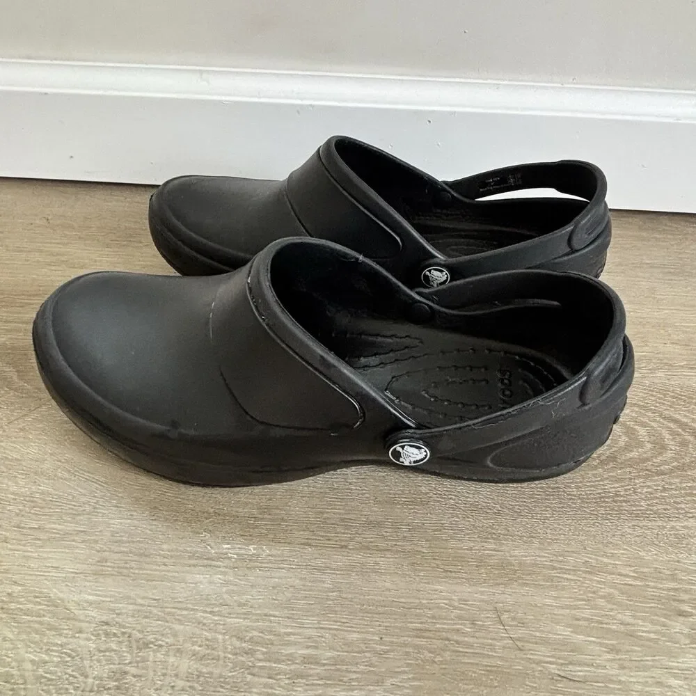 Crocs 10876 Mercy Work Clogs Women Size 7 Black Slip Resistant Nursing Chef Shoe